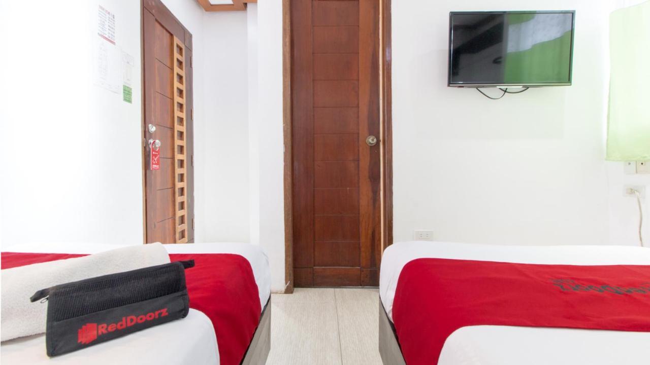 Reddoorz @ Real Fatima Tacloban Hotel Anibong ภายนอก รูปภาพ