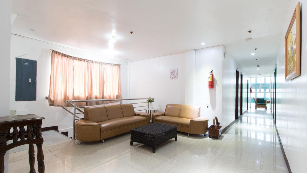 Reddoorz @ Real Fatima Tacloban Hotel Anibong ภายนอก รูปภาพ